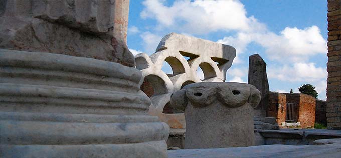 Fountain with the lamp-shaped column, 2nd century